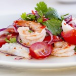 Ensalada, ensalada de marisco, ensalada tailandesa, cocina tailandesa