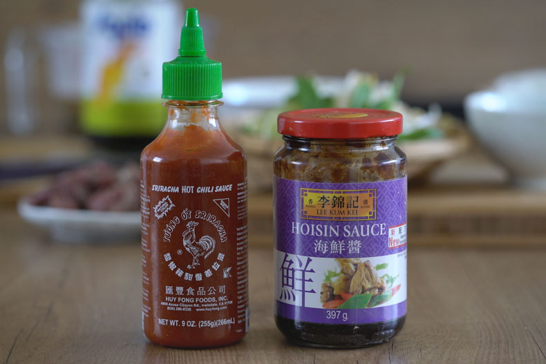 Salsa sriracha, salsa hoisin, sopa pho,pho, sopa, sopa vietnamita, sopa de noodles, sopa de noodles vietnamita, pho bo, sopa pho de ternera, noodles,