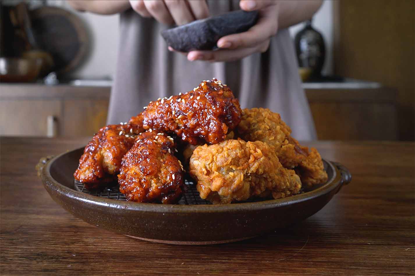 pollo frito coreano, pollo frito, pollo coreano, salsa coreana, salsa picante coreana